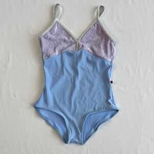 Yumiko Daria - Size Small - Like New